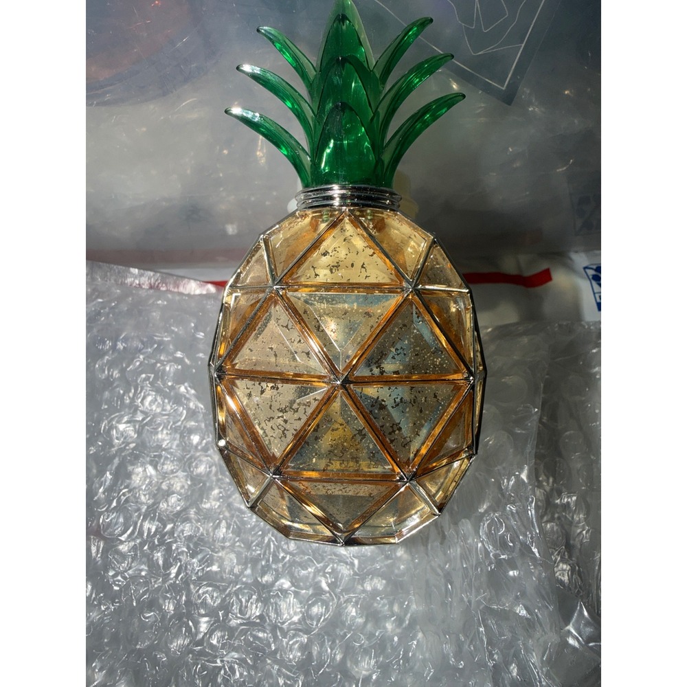 Bath and Body Works Wallflowers Pineapple Glass Light Up Plug In